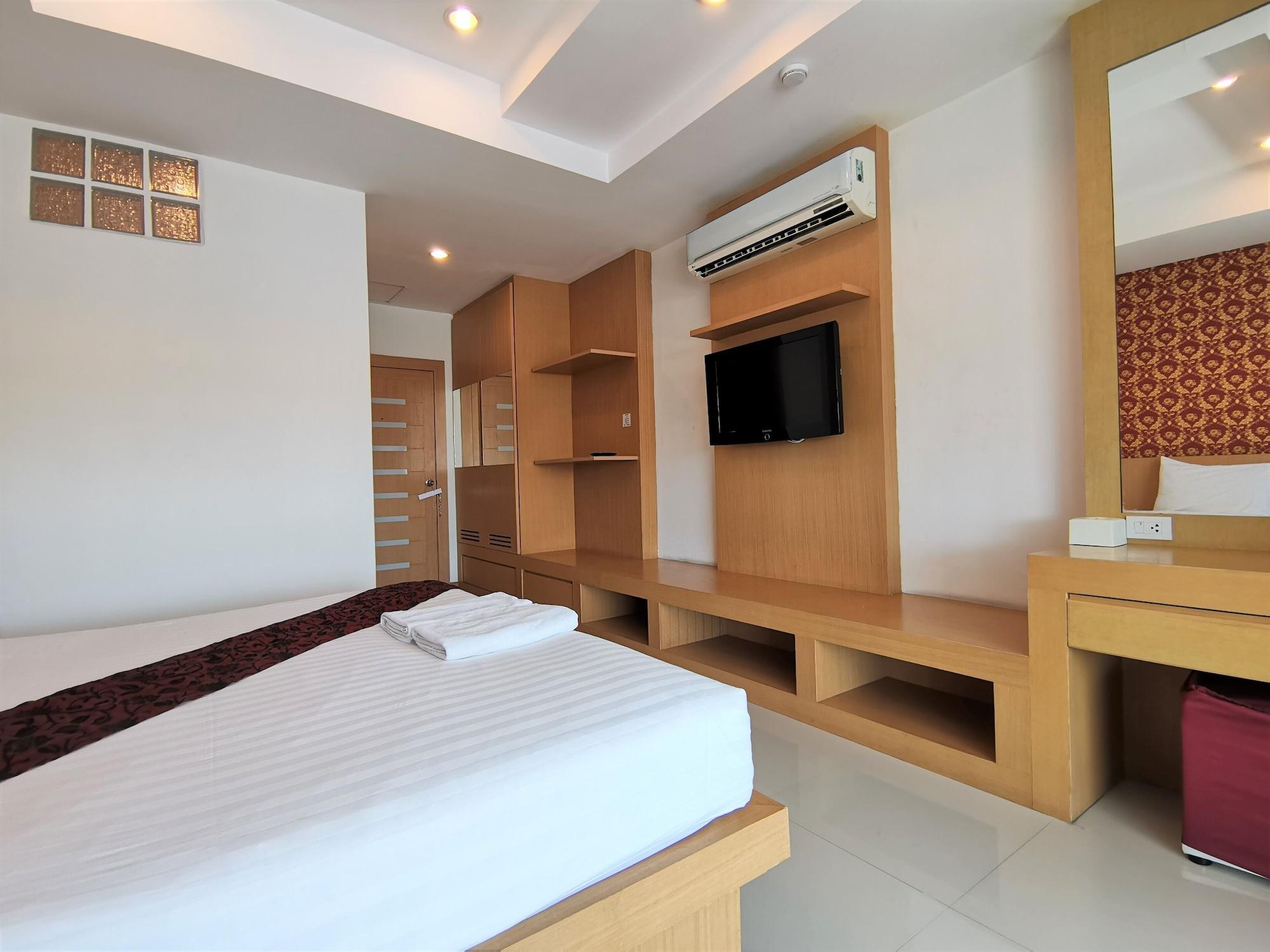 Le Desir Resortel Chalong Exterior photo